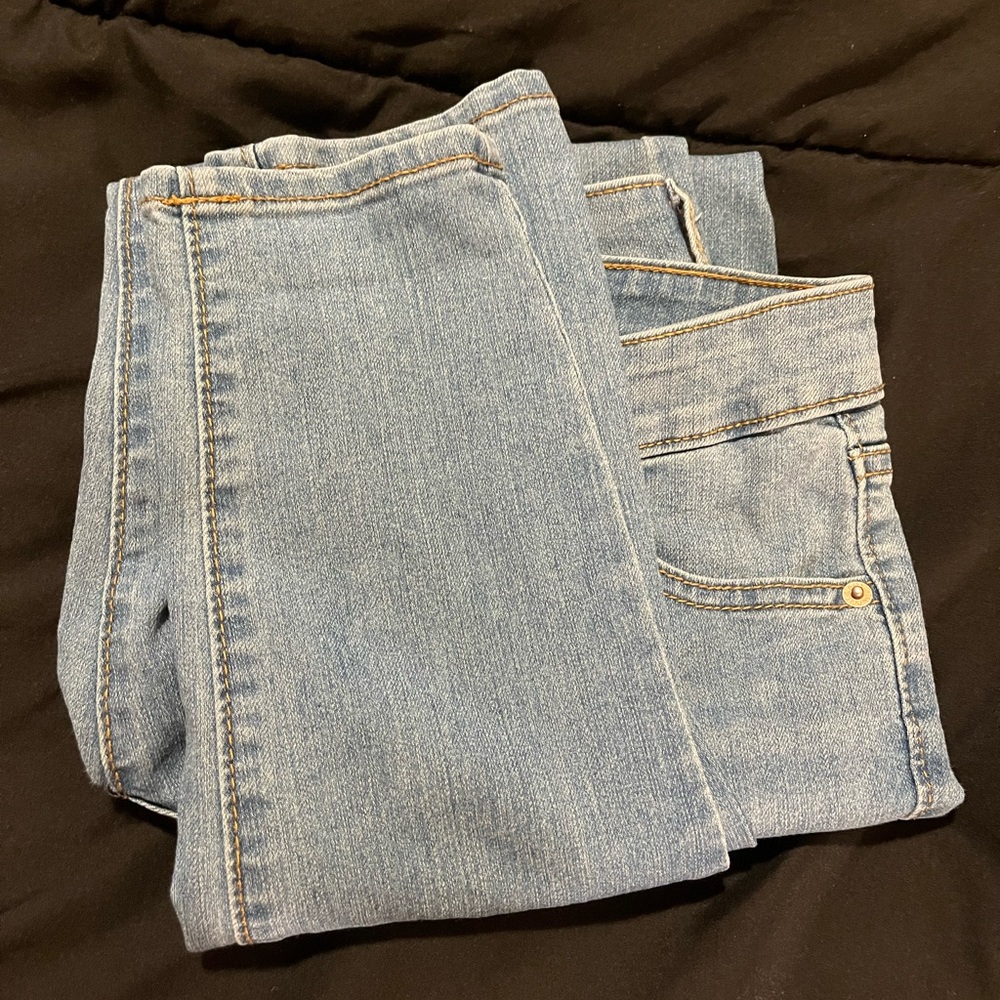 ‼️$15 for all 5 PAIRS OLD NAVY SKINNY JEANS‼️ - Picture 5 of 6